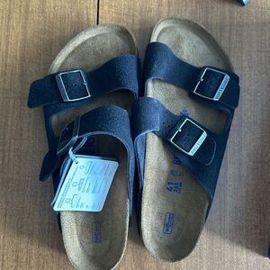 NWB ARIZONA BIRKENSTOCK VELVET GREY
